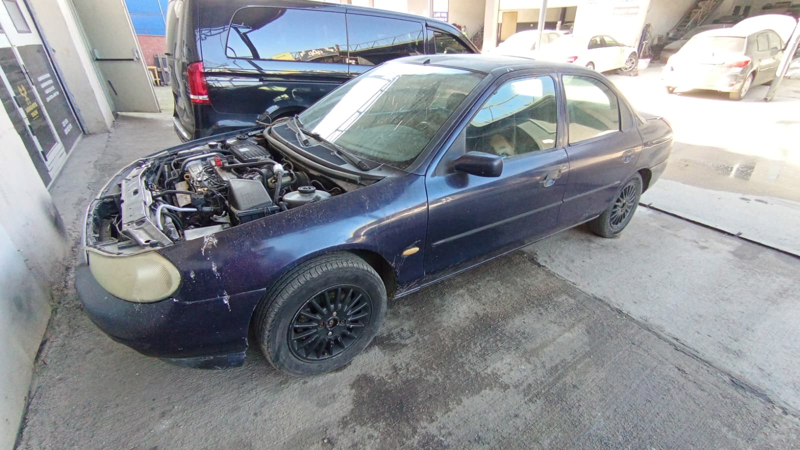 FORD MONDEO 1997 OTOMATİK TEMİZ BİNİCİ ARACI