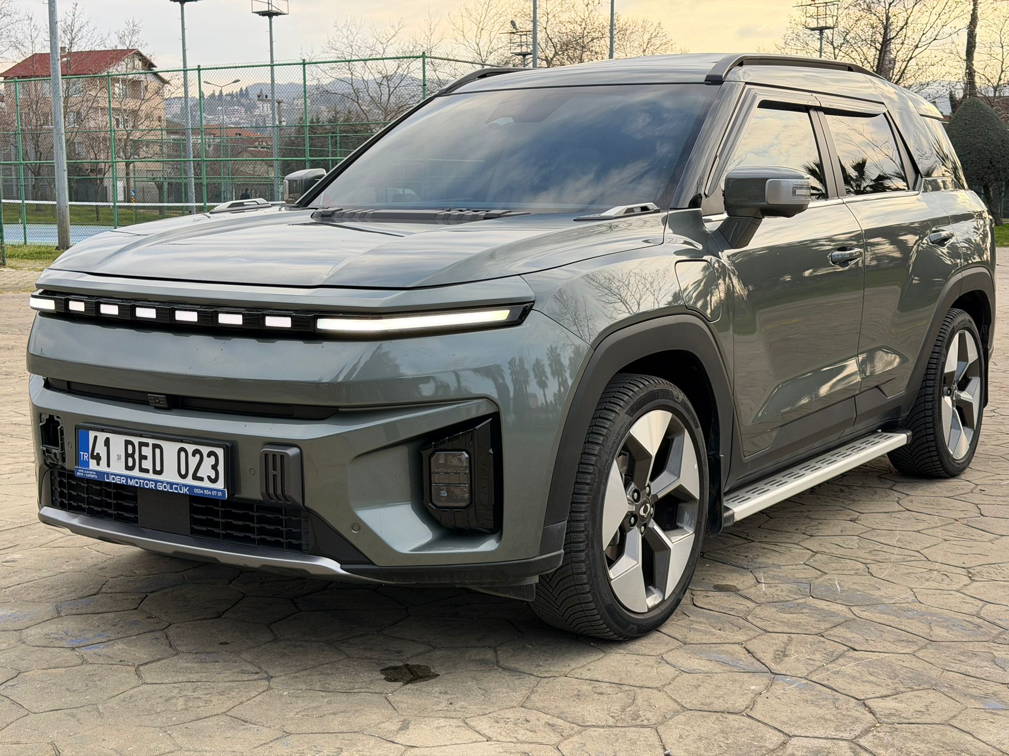 2024 KGM Torres EVX 27.000KM 2 Parça Lokal Boya Hatasız Ayarında